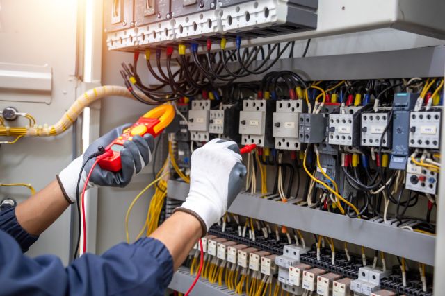 Fios e cabos elétricos: como especificar e evitar erros de manutenção?
